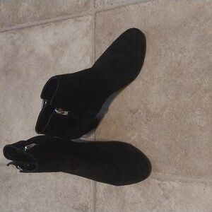 Sam Edelman Kinzey Black Leather Suede Kitten Heel Ankle Boots Booties Women's 7